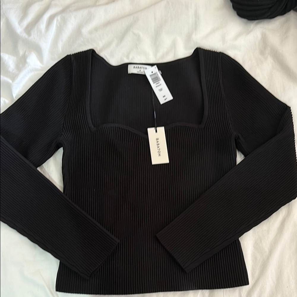 NWT Babaton Sculpt Ribbed Long Sleeve